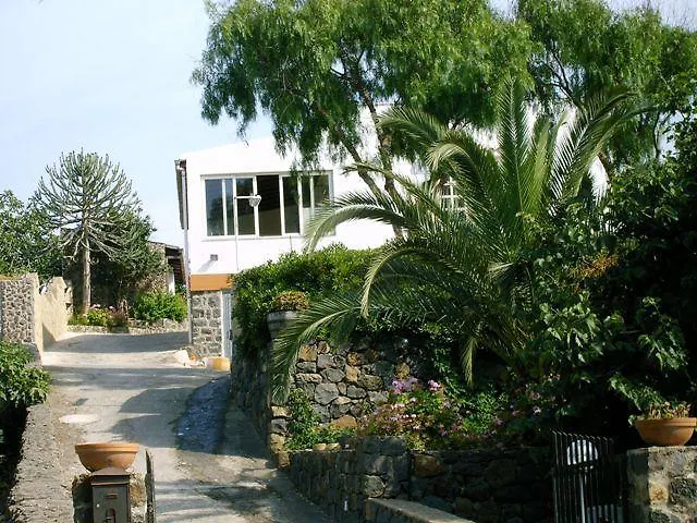 B&B Caserta Isola di Ustica Apartment